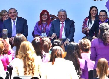 La Cuarta Transformación ya es feminista, afirma AMLO