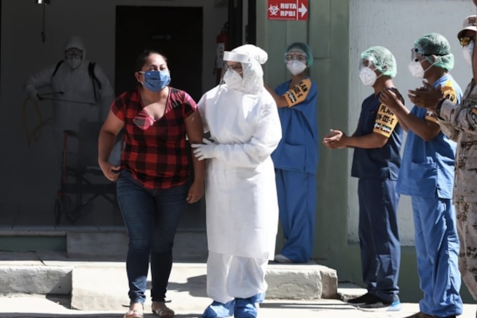 Manifestaciones, playas abarrotadas y besos en semáforo rojo y naranja, entre las fotos de la semana