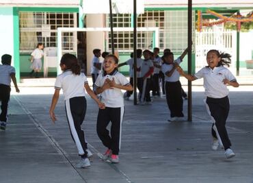 Suspenden clases sabatinas en Sinaloa por huracán "Lorena"