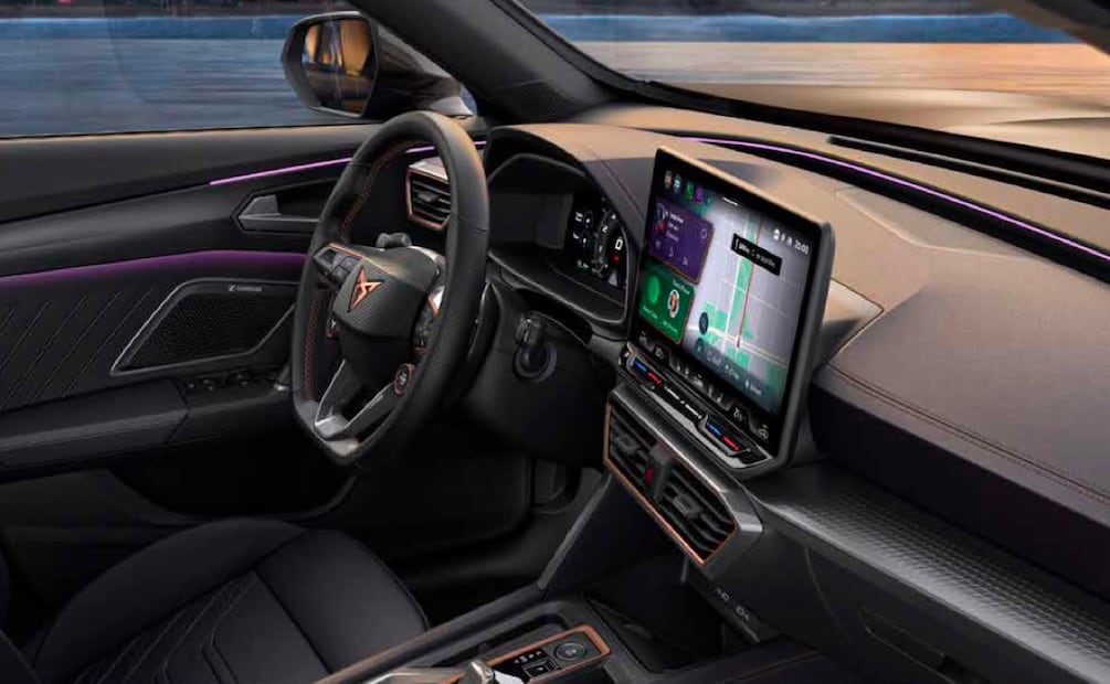 La cabina del Cupra Formentor 190 HP tiene una capacidad de hasta 5 pasajeros. Foto: Cupra México
