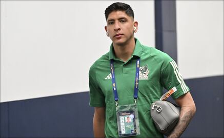Edson Álvarez viaja a Inglaterra para cerrar su contratación con West Ham United