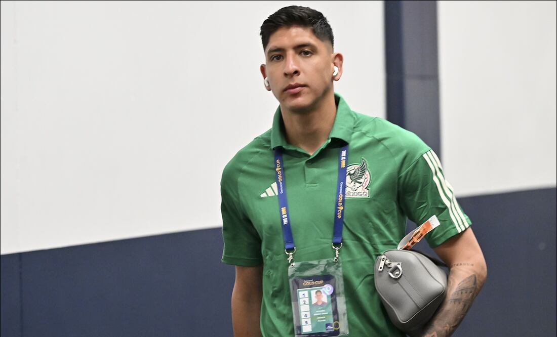 Edson Álvarez se trasladó a Inglaterra para cerrar su vinculación con West Ham / FOTO: ESPECIAL