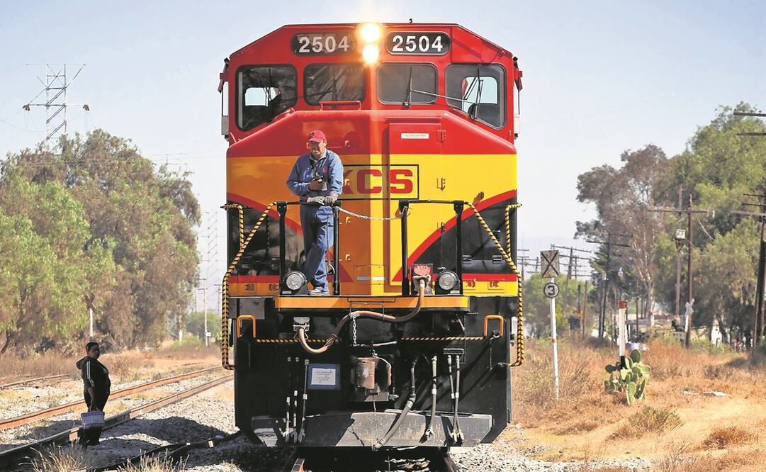 KCSM apuesta a trasladar 10 mil vehículos en trenes. Foto: Archivo/EL UNIVERSAL.