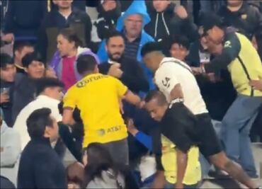 Pumas vs América: La violencia invadió las tribunas en el Clásico Capitalino; ¿Hay detenidos?