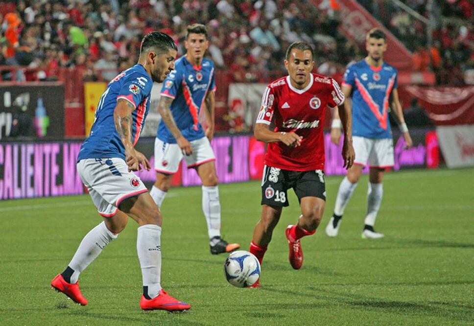 El conjunto veracruzano llegó a nueve unidades en la clasificación general, mientras que el fronterizo sumó su tercera derrota del campeonato (EFE)