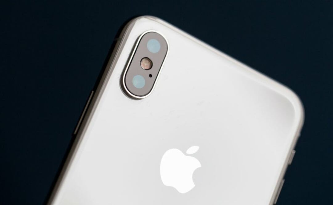 Ben Geskin hizo públicas algunas fotografías de los modelos dummy de los iPhones de 6.1 pulgadas y de 6.5 pulgadas