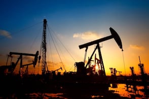 Bajan precios del petróleo y suben las bolsas tras dichos de Trump; insinúa que la guerra en Irán podría terminar pronto