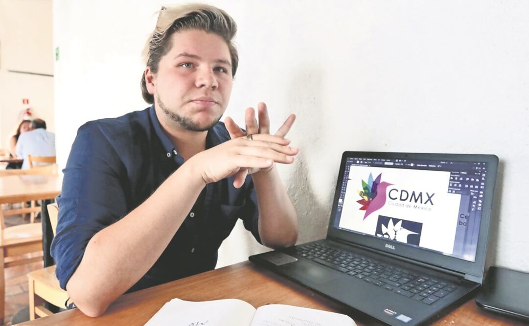 El joven de 20 años asegura que tardó un mes en desarrollar su proyecto. El rápido movimiento de alas del colibrí “se liga con la innovación de la Ciudad”, además le puso colores para representar la diversidad de la población en la capital. ARIEL OJEDA