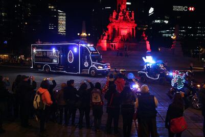 Concluye desfile de la Policía Federal en el Zócalo