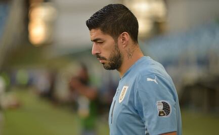 Luis Suárez podría necesitar una prótesis en la rodilla, admite presidente de Gremio