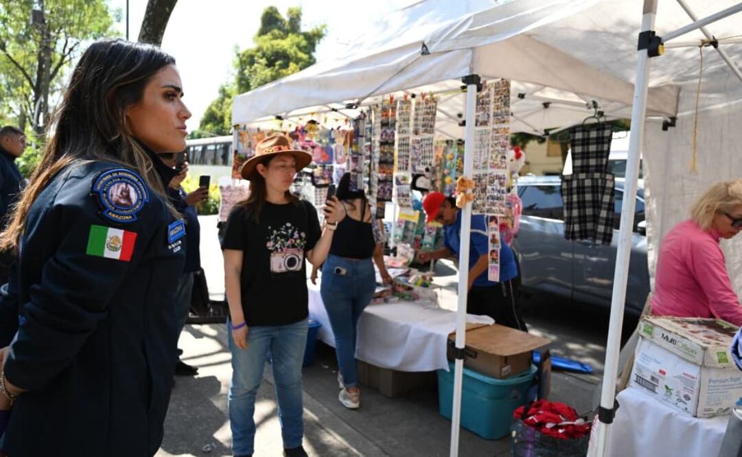 Alcaldía Cuauhtémoc retira 24 puestos informales
Foto: Especial.