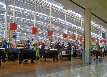 ANTAD crece menos que Walmart en abril