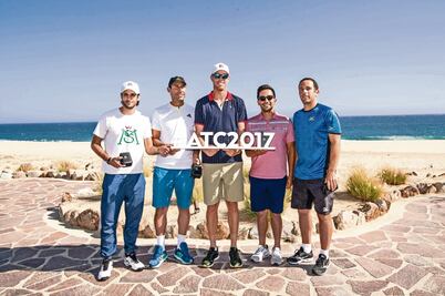 Liberan estrés con juego de golf