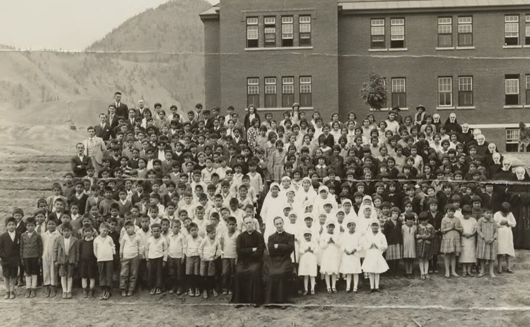 La escuela Kamloops, en 1937, tenía capacidad para albergar hasta 500 niños. Foto: EPA 