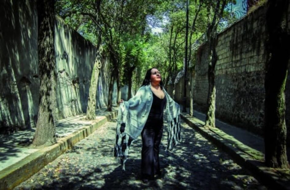 Hoy canta Atenea Ochoa junto a mujeres liberadas