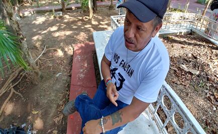 "No nos dejen solos", pide en Cancún padre de uno de los 43 normalistas