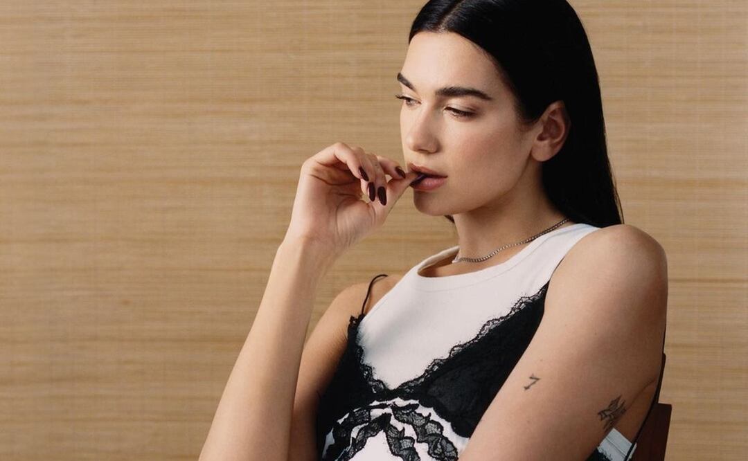 Los vestidos lenceros pueden llevarse en diferentes ocasiones y están en tendencia esta temporada / Foto: Instagram @dualipa / Vogue US / Tyler Mitchell