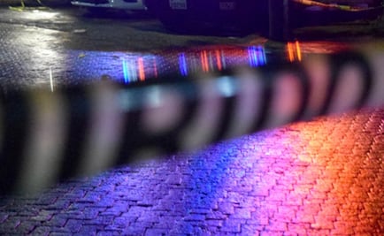 Abandonan auto con 3 jóvenes asesinados en Edoméx