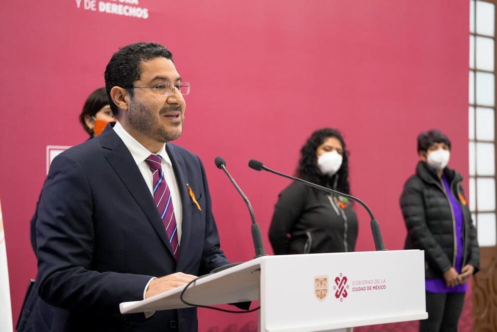 El Secretario de Gobierno dijo que los transportistas harán acto de presencia en el Zócalo, pero no bloquearán calles