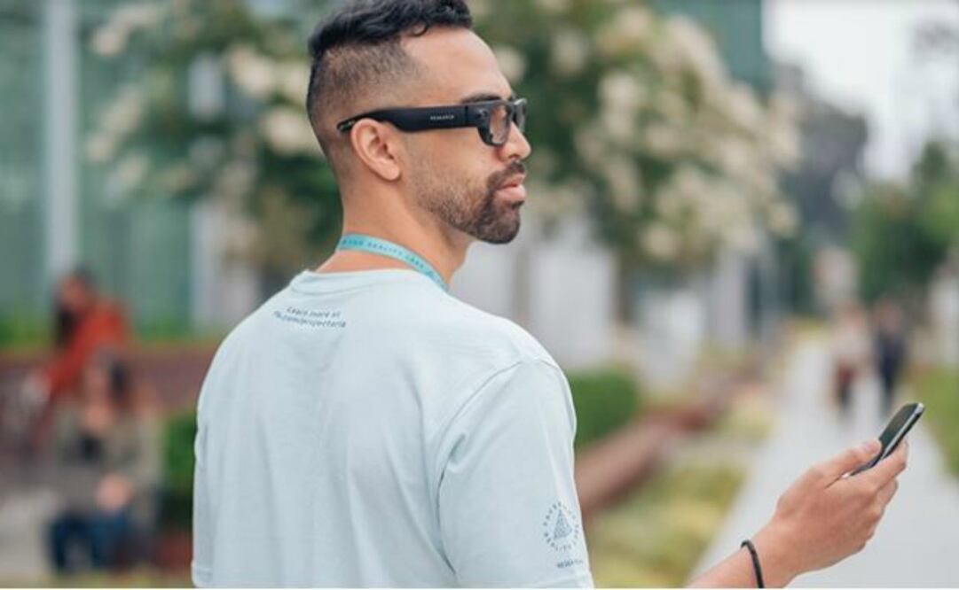 Los lentes serán una colaboración con Ray-Ban. 