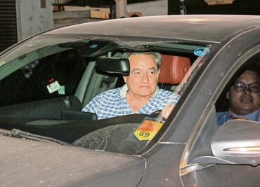 Pío López Obrador se retira de careo con Loret a bordo de Mercedes-Benz