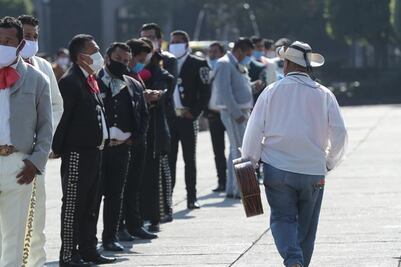 Mariachis en Nuevo León protestan con canciones por falta de trabajo por Covid-19