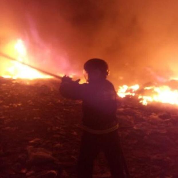 Reportan incendio en la zona de desechos domésticos de la CDMX