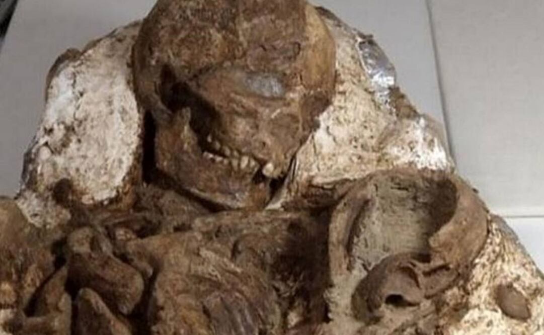 Estas osamentas se encontraron en tumbas de la zona de Taichung, al noroeste de la isla asiática. (FOTO: Reuters)