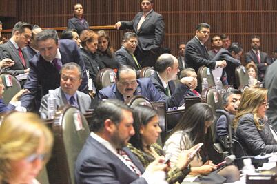 Chocan partidos en el Congreso por la detención de Moreira