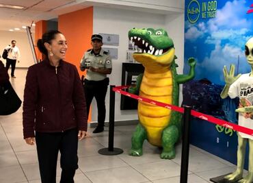 Claudia Sheinbaum es recibida por mariachis y extraterrestres en Tampico