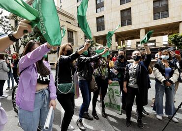 Retrasan decisión sobre aborto en Colombia