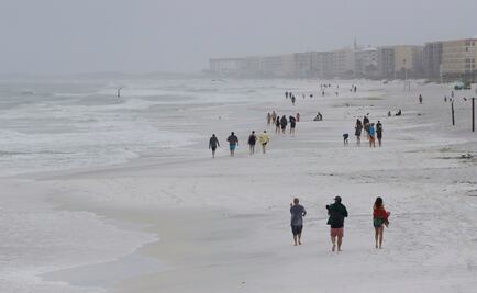 Tormenta “Alberto” toca tierra en Laguna Beach, Florida