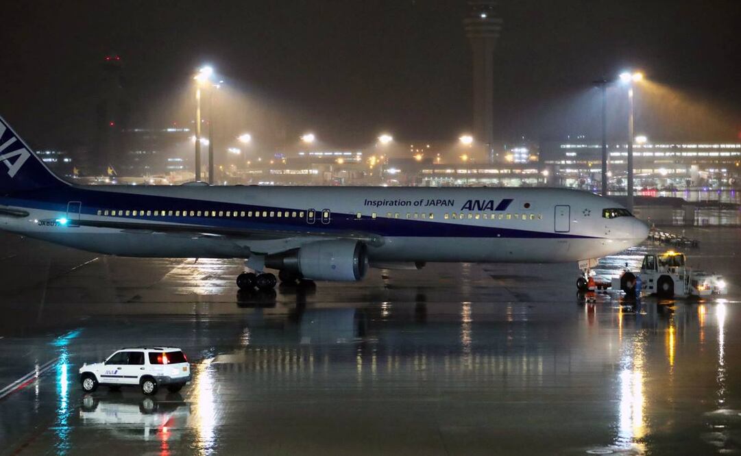 Japón envió su primer vuelo chárter a China para evacuar a sus ciudadanos de Wuhan (Foto: EFE)