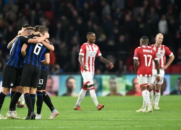 Inter vence al PSV de Hirving Lozano