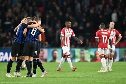 Inter vence al PSV de Hirving Lozano