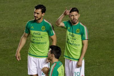 Oribe Peralta califica de vergonzoso el caso de Chivas y Alanís