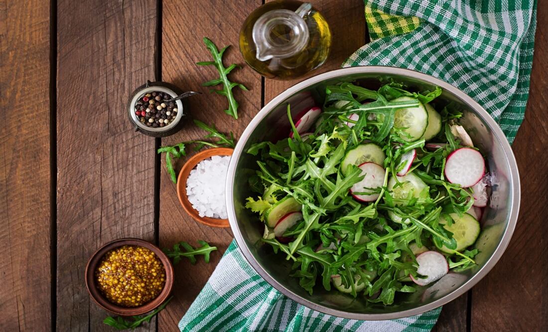 Foto: ISTOCK / Aprende a armar ensaladas equilibradas con mucho sabor