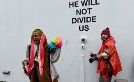 Shia LaBeouf lleva obra contra Donald Trump a Nueva México