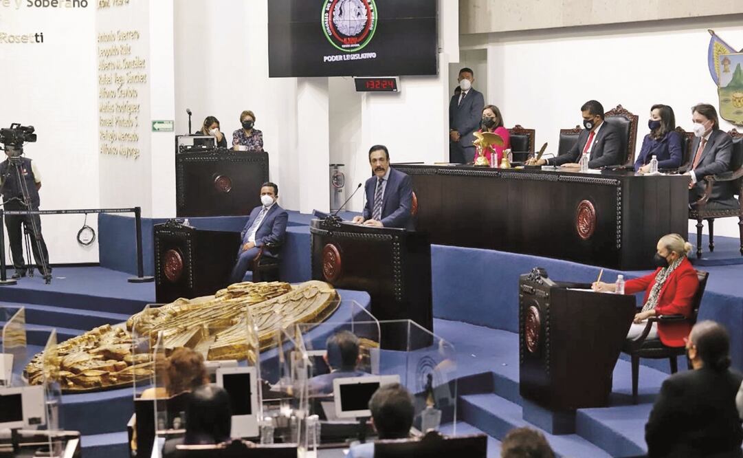 Omar Fayad dijo que su gobierno rompió con la idea de planear sólo para un sexenio, pues estableció acciones que perdurarán más allá. Foto: ESPECIAL