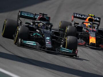 'Checo' Pérez termina cuarto en el GP de Brasil; Lewis Hamilton es el ganador