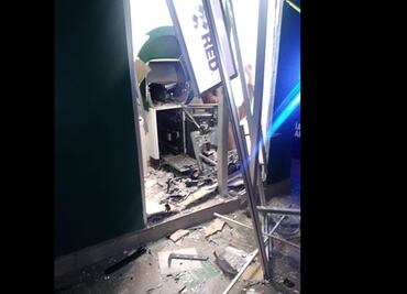 Caen sujetos tras explotar cajero automático y robar el dinero en Tepexpan, Estado de México