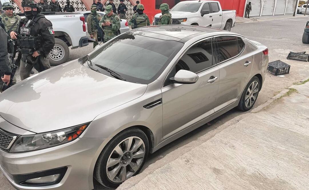 Una persona que conducía un vehículo gris en el que habría huido El Neto de prisión el pasado 1 de enero, fue detenida ayer lunes. En el auto se hallaron cartuchos y droga.