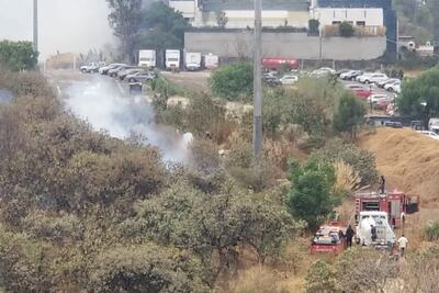 Continúa mitigación de incendio en predio Los Encinos en Tlalpan
