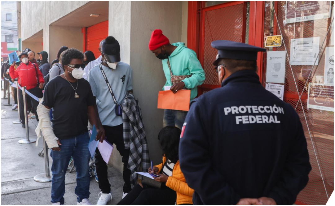 Migrantes piden asilo en CDMX. Foto: Diego Simón / EL UNIVERSAL