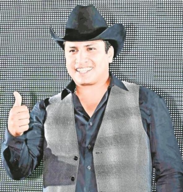 Tira Zulema cartas a famosos