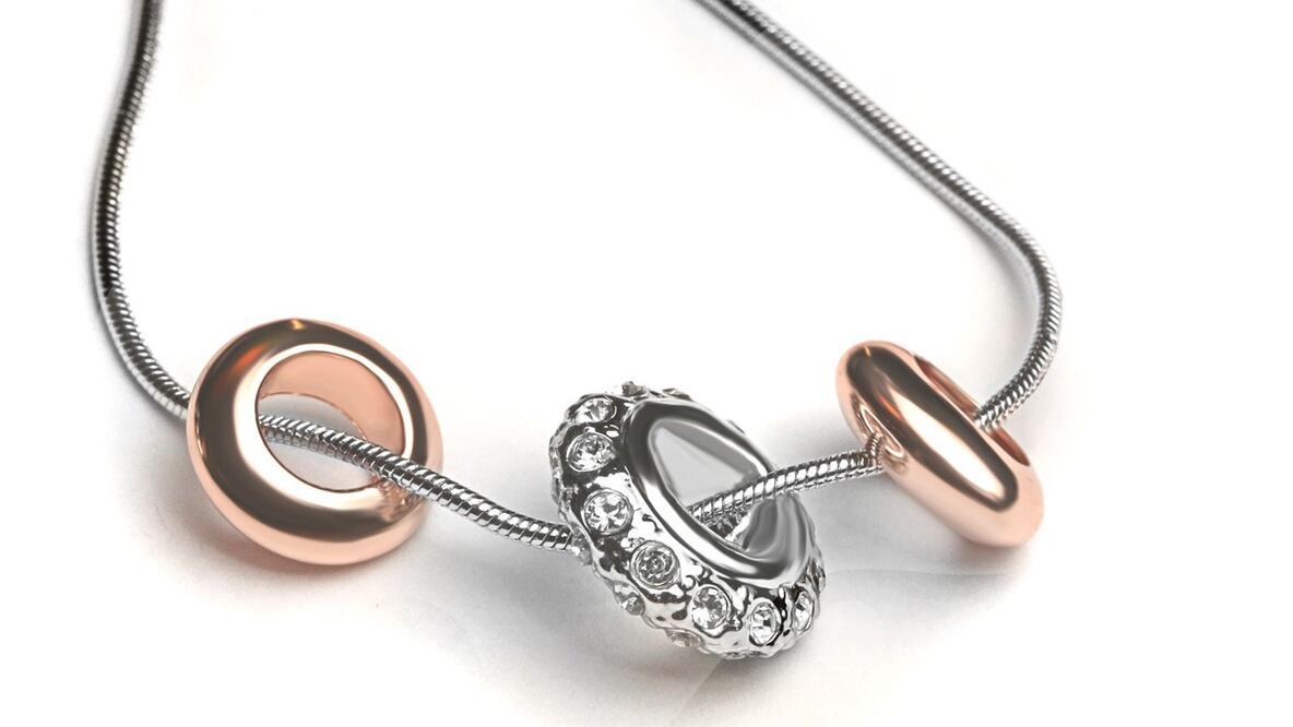 Limpia tus accesorios de plata con este pequeño truco para que luzca como nueva. Foto: Pixabay