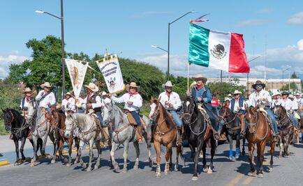 Dan bienvenida a “Cabalgata Histórica de los Conspiradores” en San Miguel de Allende