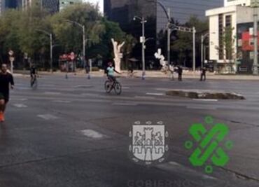 Cierran vialidades por paseo ciclista "Muévete en Bici"