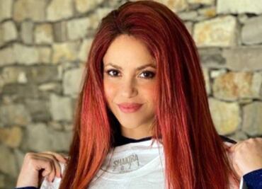 Shakira retoma uno de sus más icónicos looks e internet enloquece