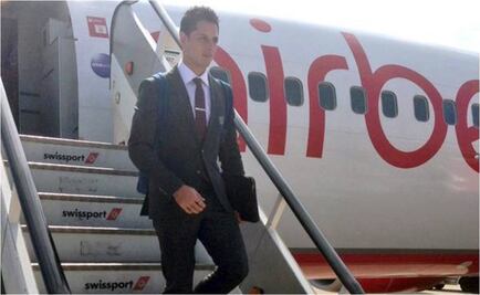 "Chicharito" y Leverkusen visitan a un alicaído Barcelona